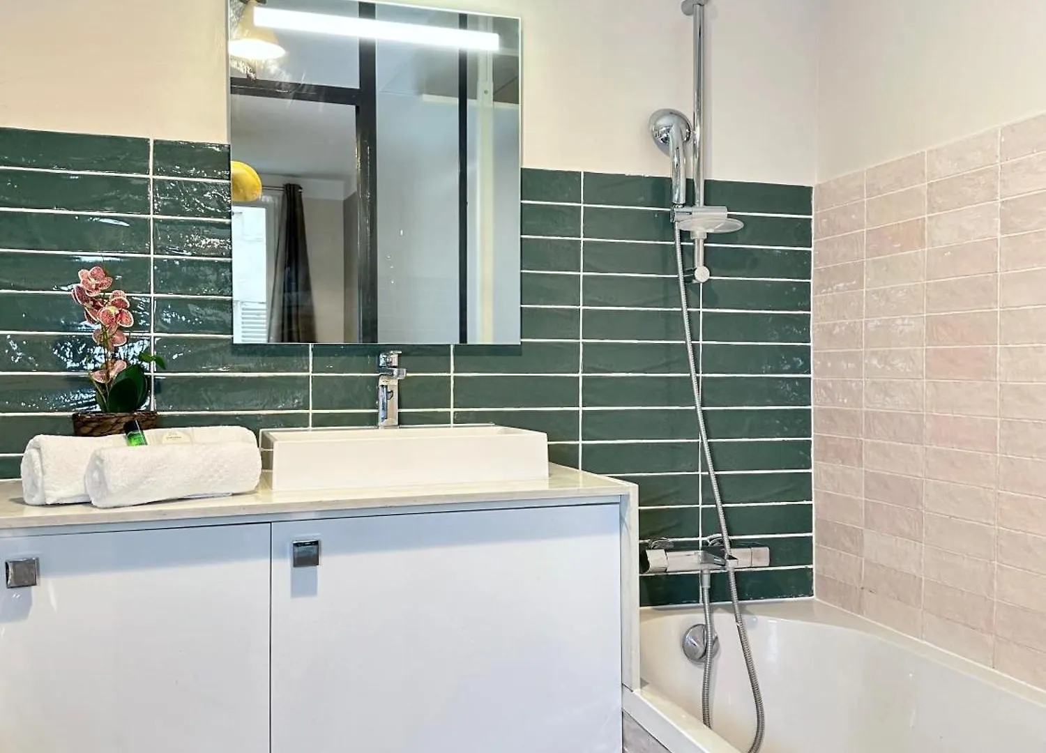 1581 Typical Luxurious Parisian Getaway Apartman
