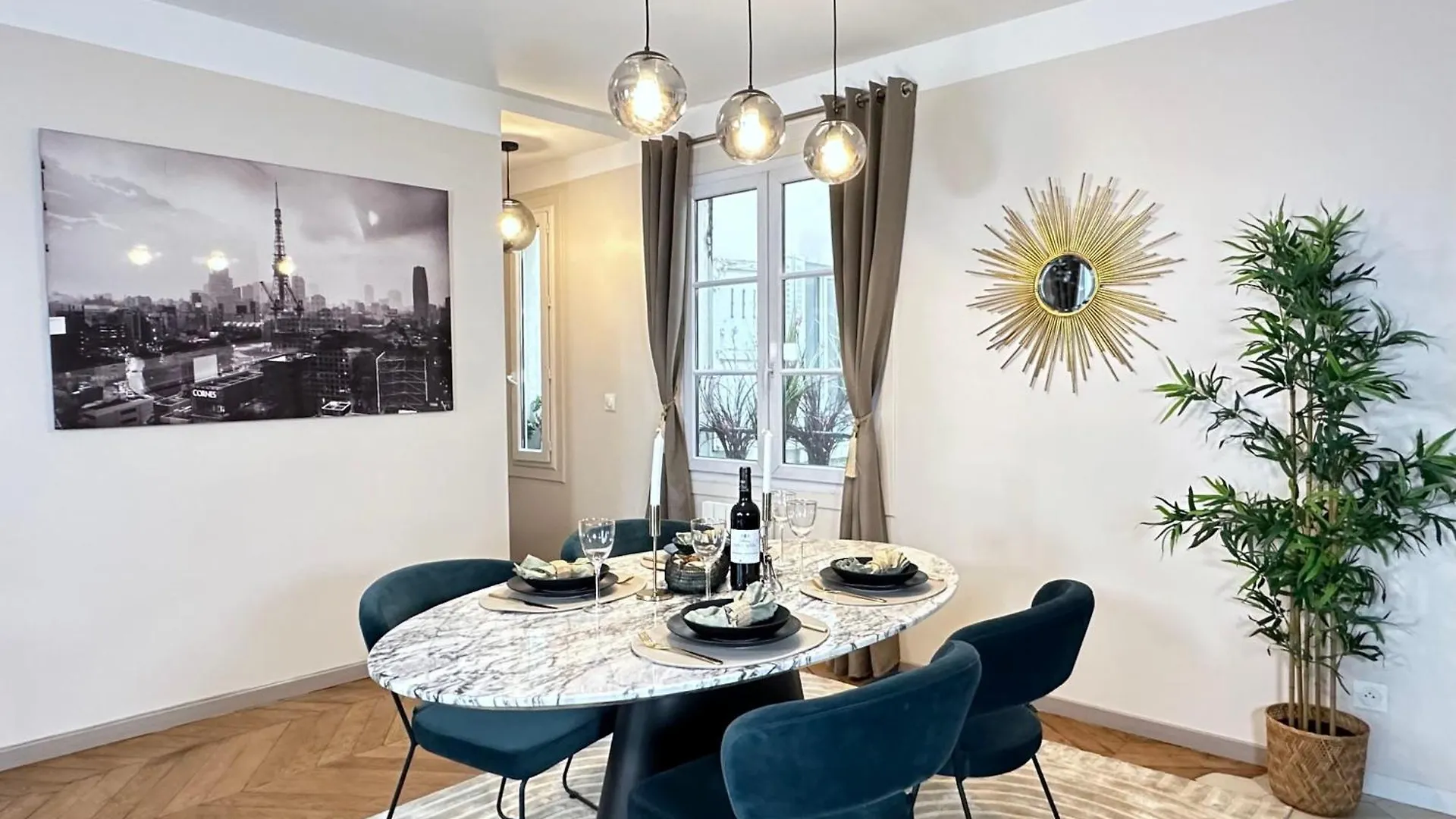 1581 Typical Luxurious Parisian Getaway Apartman